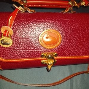 💢Firm on Price💢Dooney and Bourke Vintage All Weather Leather Bag